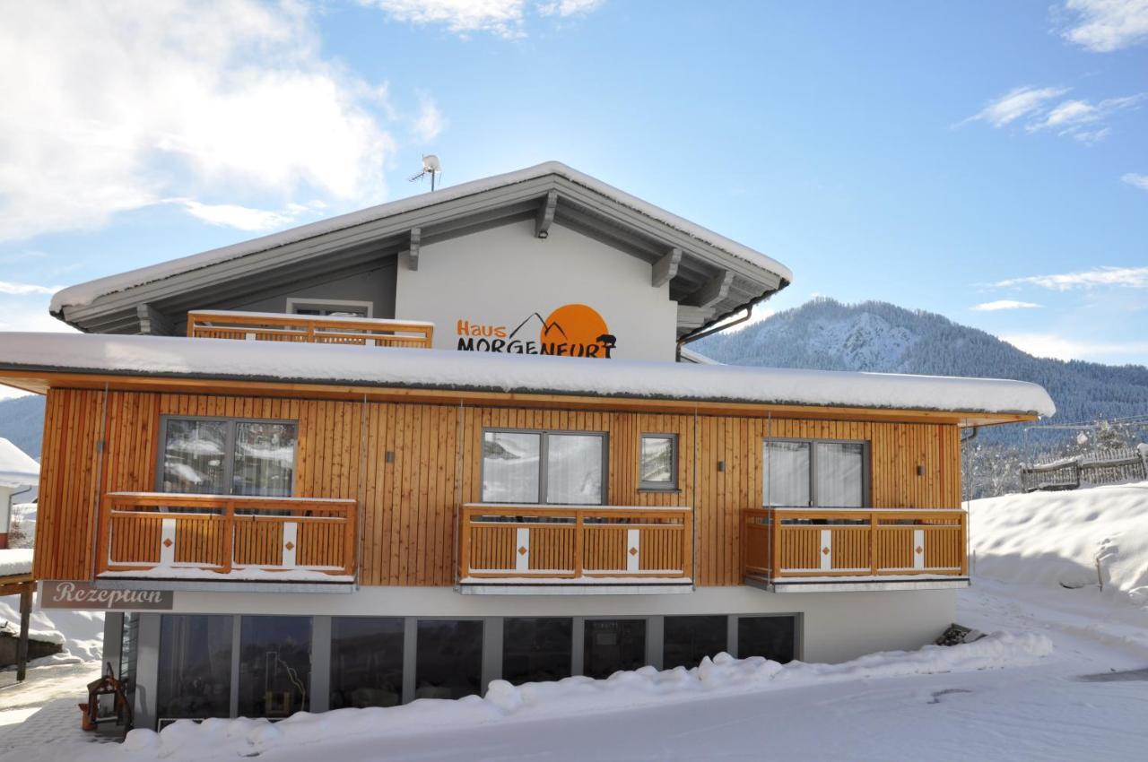 Erdhaeuser Und Apartments Mit Seeblick Und Alleinlage Вайсензее Екстериор снимка