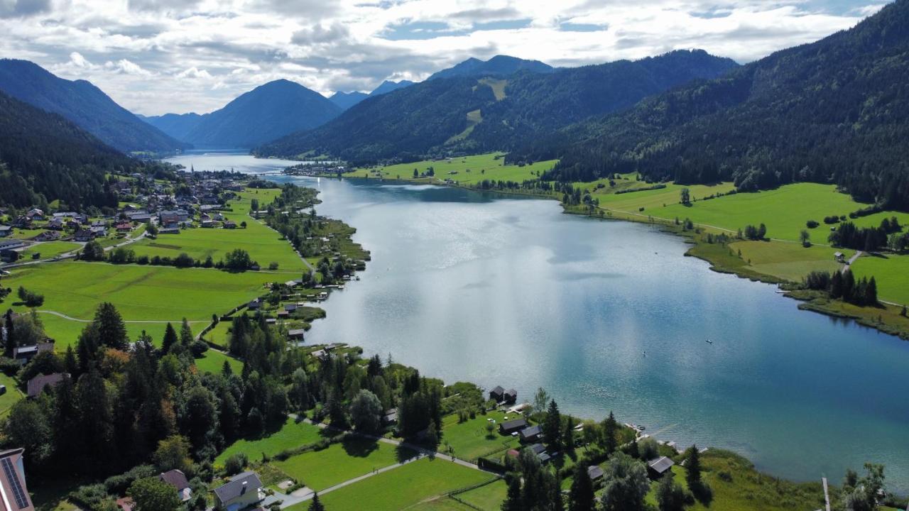 Erdhaeuser Und Apartments Mit Seeblick Und Alleinlage Вайсензее Екстериор снимка
